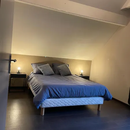 De La Haure, Lourdes Prázdninový dům